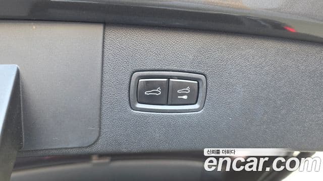 Porsche Cayenne 2019 — Photo 20/32
