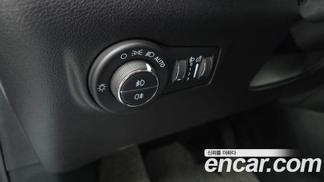 Jeep Compass 2022 — Şəkil 19/20