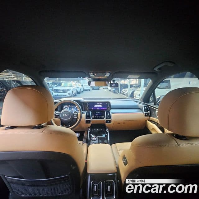 Kia Sorento 2022 — фото 18 из 20