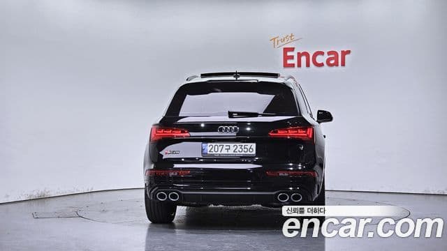 Audi Q5 2021 — ფოტო 4/20