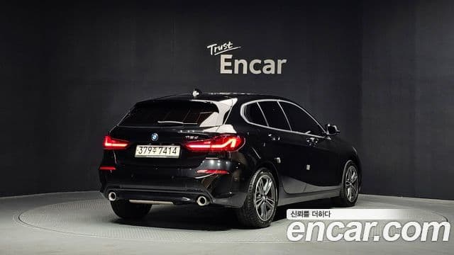 BMW 1 Series 2020 — ფოტო 1/20