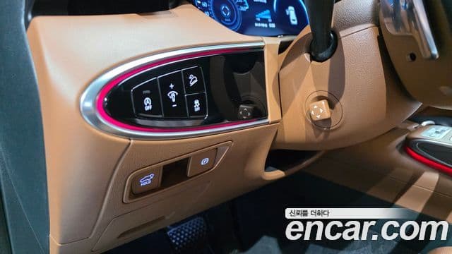 Genesis GV70 2021 — ფოტო 12/20
