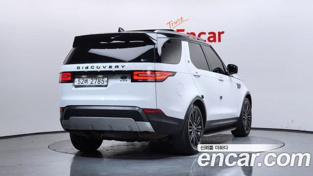 Land Rover Discovery 5 2018 — Şəkil 2/20