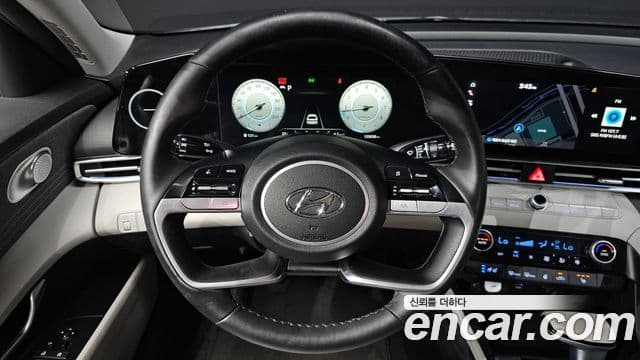 Hyundai The New Avante Hybrid 2021 — ფოტო 9/30