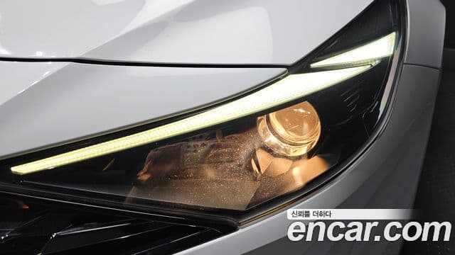Hyundai The New Avante Hybrid 2021 — ფოტო 4/30