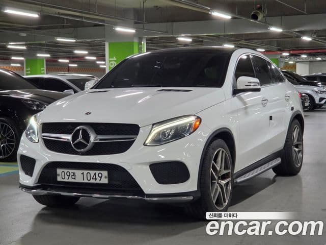 Mercedes-Benz GLE-Class 2018 — Şəkil 1/17