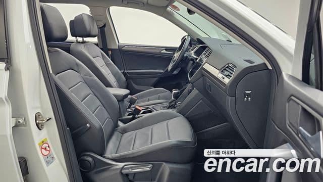 Volkswagen Tiguan Allspace 2022 — ფოტო 11/20