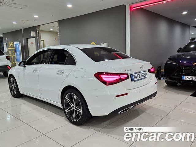 Mercedes-Benz A-Class 2024 — ფოტო 1/20