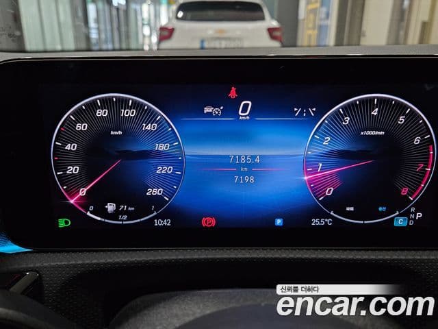 Mercedes-Benz A-Class 2024 — ფოტო 6/20