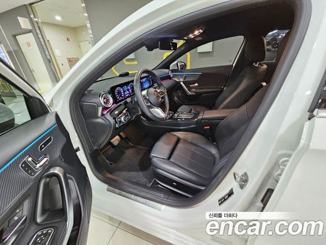 Mercedes-Benz A-Class 2024 — ფოტო 8/20