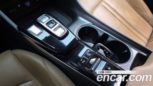 Hyundai Sonata Hybrid 2023 — Şəkil 12/20