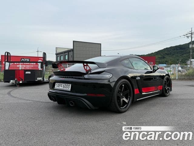Porsche 718 Cayman 2020 — Photo 2/13