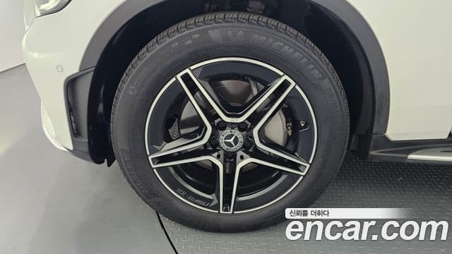 Mercedes-Benz GLC-Class 2021 — ფოტო 5/20