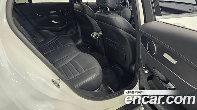 Mercedes-Benz GLC-Class 2021 — ფოტო 12/20