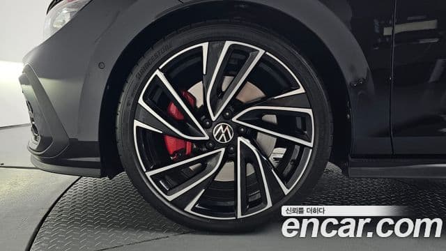 Volkswagen Golf 2023 — Şəkil 5/20