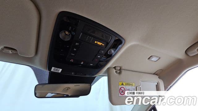 Kia Carnival 2021 — Şəkil 17/20