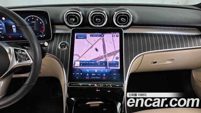 Mercedes-Benz C-Class 2023 — ფოტო 14/20