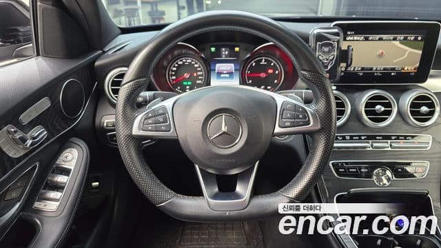 Mercedes-Benz C-Class 2018 — Photo 20/20