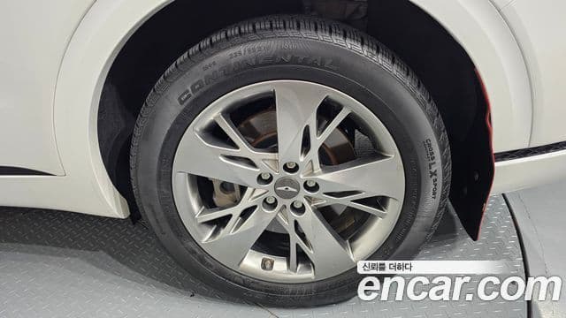 Genesis GV70 2022 — Şəkil 28/33