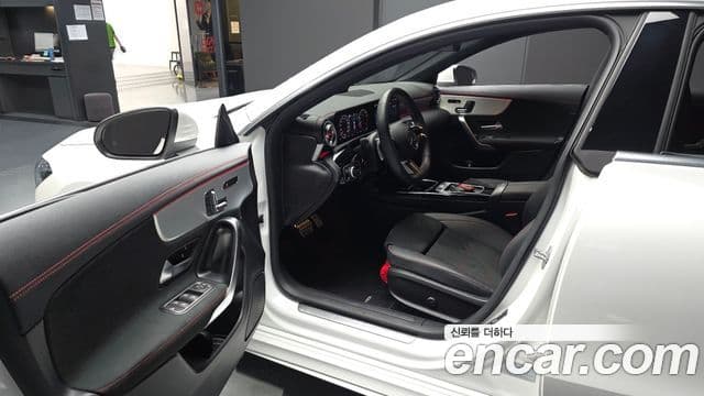 Mercedes-Benz CLA-Class 2025 — Şəkil 10/20