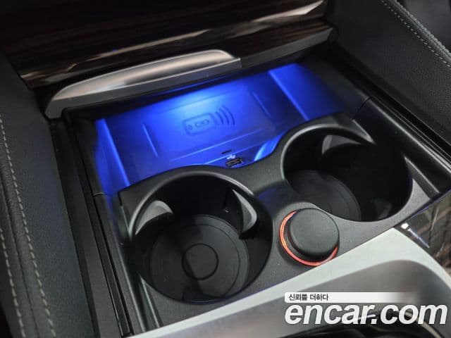 BMW 5 Series 2022 — фото 14 из 20