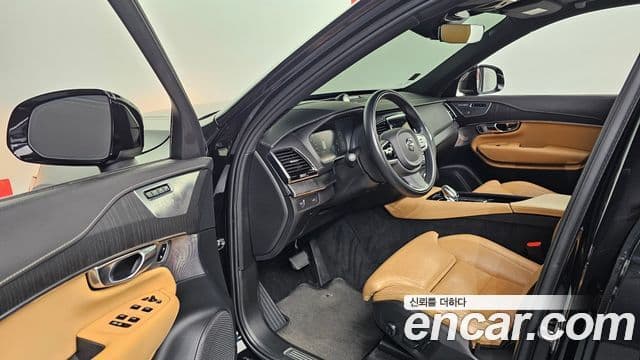 Volvo XC90 2021 — Şəkil 10/20