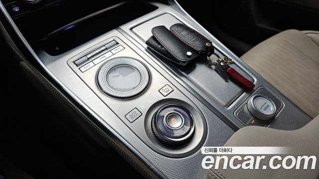 Genesis GV80 2020 — ფოტო 9/20