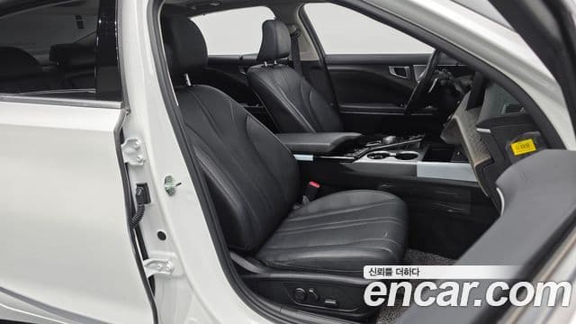 Kia K8 2021 — ფოტო 12/20