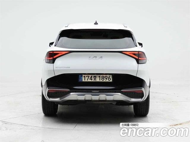 Kia Sportage 2022 — фото 5 из 20
