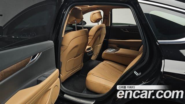 Genesis Electrified G80 2022 — Şəkil 11/20