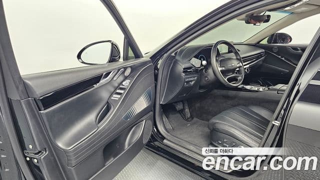 Genesis G80 2022 — Photo 30/32