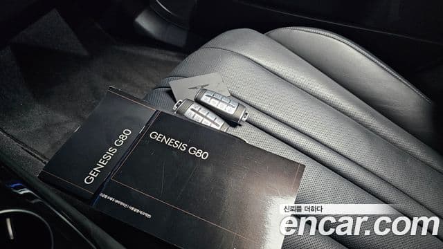 Genesis G80 2022 — Photo 24/32
