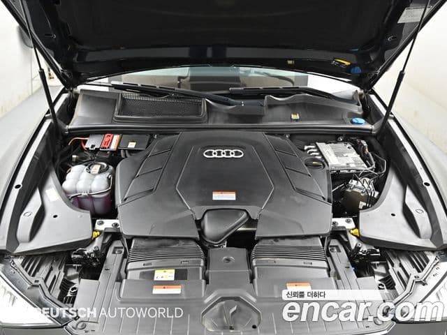 Audi Q7 2021 — ფოტო 10/20