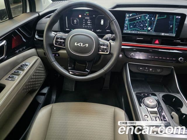 Kia Carnival 2024 — ფოტო 6/20