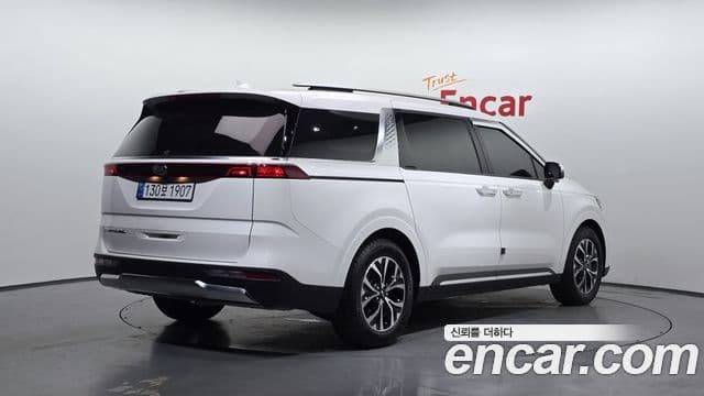 Kia Carnival 2021 — Фото 2/20