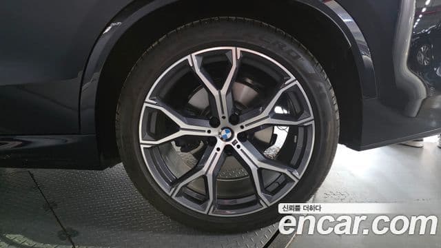 BMW X5 2025 — Photo 20/30