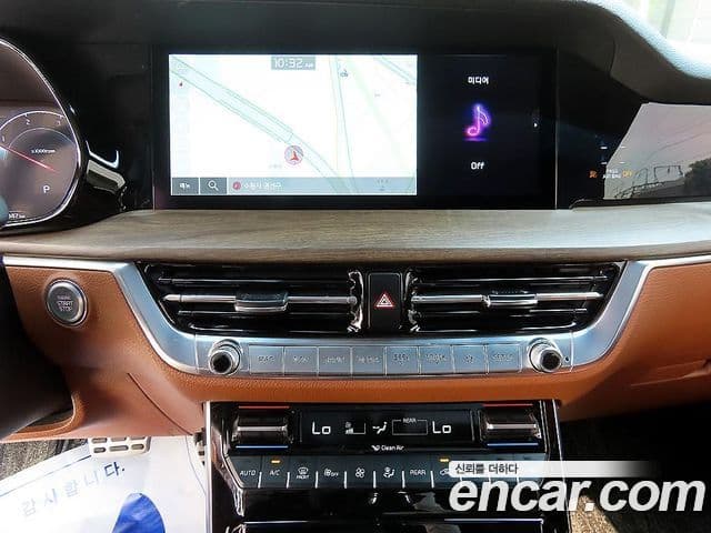 Kia Mohave The Master 2024 — фото 12 из 20