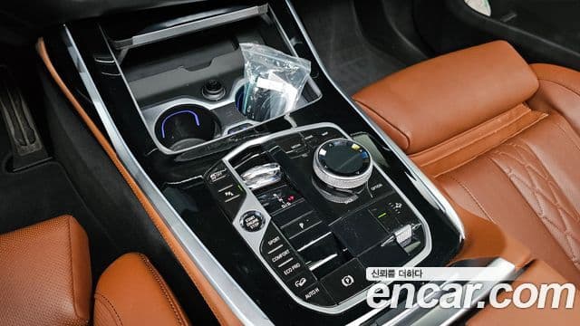 BMW X7 2024 — Şəkil 9/20