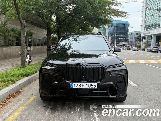 BMW X7, 2025