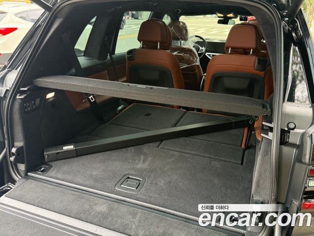 BMW X7 2025 — ფოტო 18/20