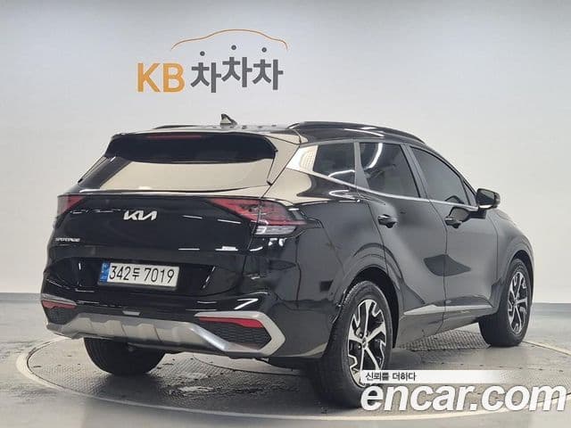 Kia Sportage 2022 — Фото 3/20