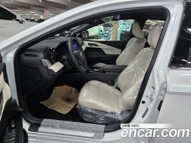 Toyota Camry 2026 — Photo 5/11