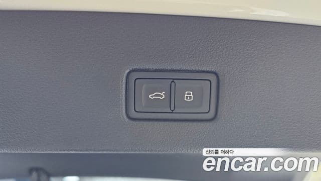 Audi A7 2021 — фото 16 из 20