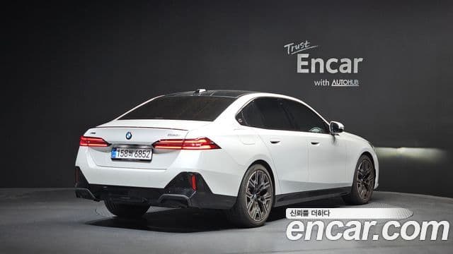 BMW 5 Series 2025 — Şəkil 2/20