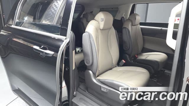 Kia Carnival 2026 — фото 12 из 20