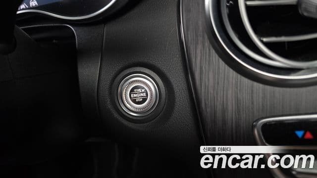Mercedes-Benz GLC-Class 2022 — Фото 20/20