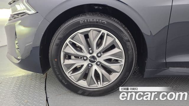Kia K5 2022 — фото 5 из 20