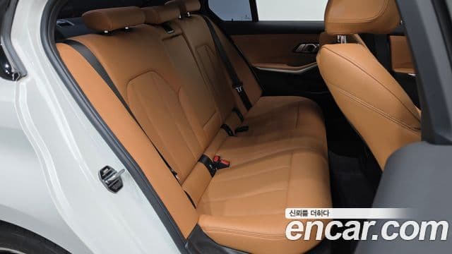 BMW 3 Series 2023 — ფოტო 11/20