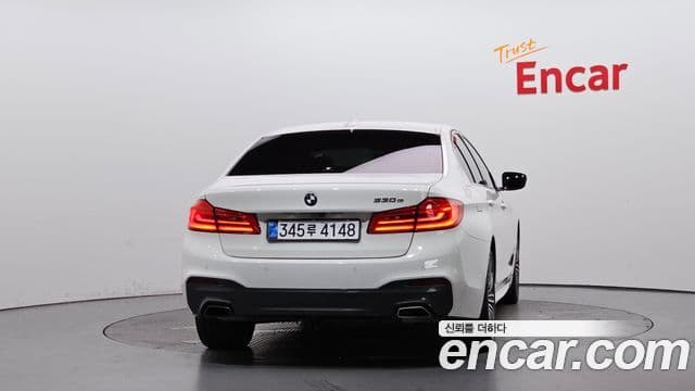 BMW 5 Series 2020 — ფოტო 4/20