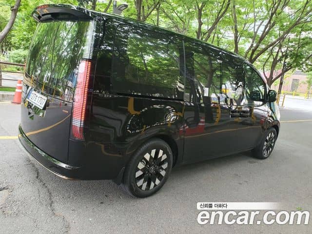 Hyundai Staria, 2025